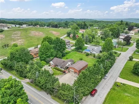 2102 Darlington Rd, Beaver Falls, PA 15010