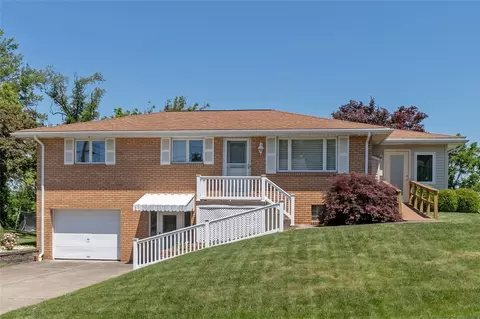 133 Stotler Dr, Delmont, PA 15626