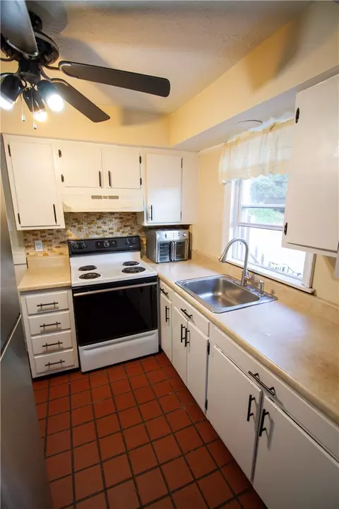 509 Bascom Ave, Pittsburgh, PA 15212 photo 7