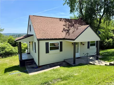 26 Lavonne Ave, Charleroi, PA 15022