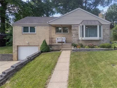 3344 Altherton Dr, Bethel Park, PA 15102