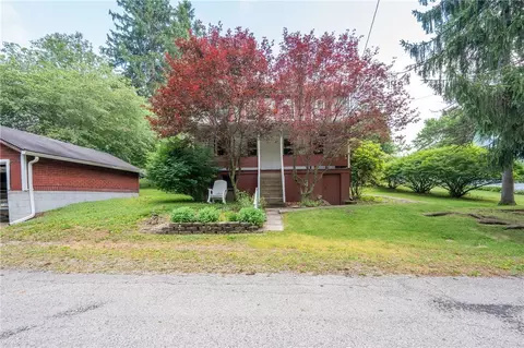 132 Coal Hollow Rd, Greensburg, PA 15601