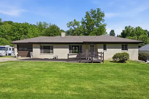 524 Mcelheny Rd, Glenshaw, PA 15116