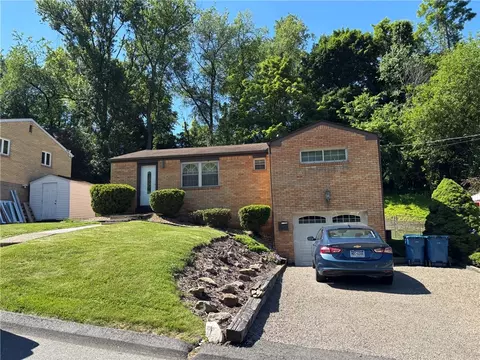 217 Northmont Dr, Verona, PA 15147