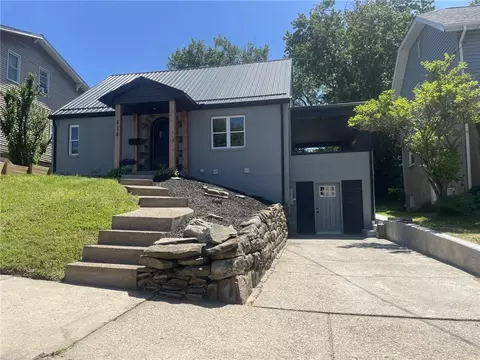 414 Argonne Dr, New Kensington, PA 15068