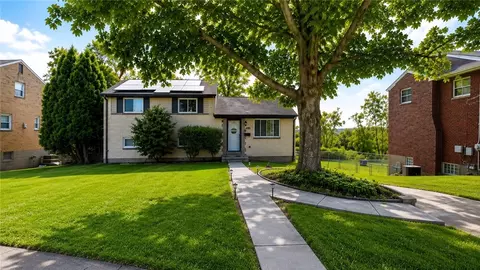 142 Xavier Dr, Verona, PA 15147