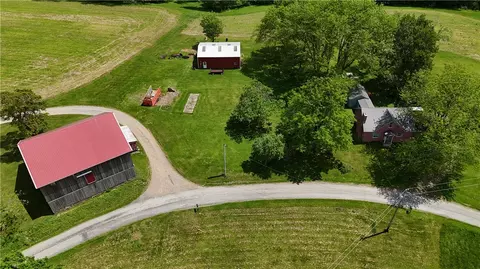 899 Union Flat Rd, Shelocta, PA 15774