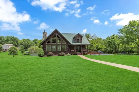 303 Sharon Grange Rd, Aliquippa, PA 15001