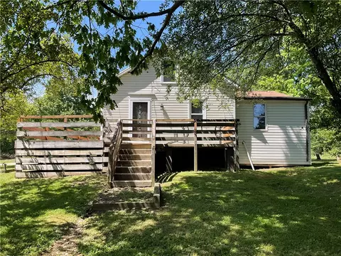 123 Mccoy Rd, Leechburg, PA 15656