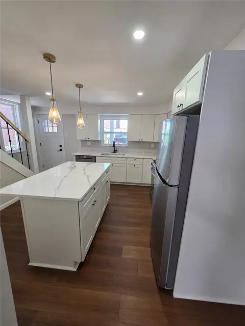 4633 Carroll St, Pittsburgh, PA 15224
