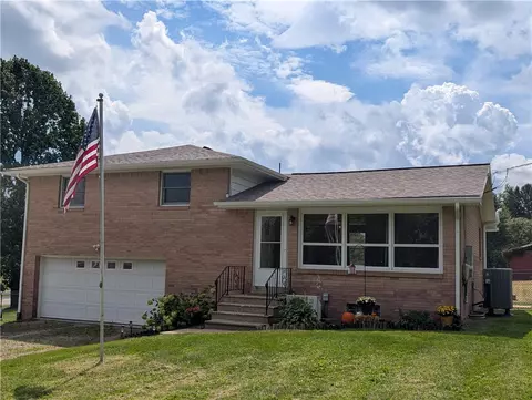 4122 Rte 130, Stahlstown, PA 15687