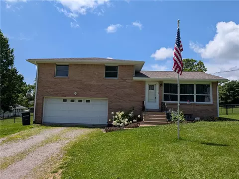 4122 Rte 130, Stahlstown, PA 15687