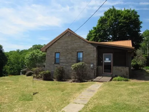 201 Grazier St, Johnstown, PA 15905
