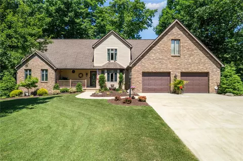 153 Lakewood Rd, Greensburg, PA 15601