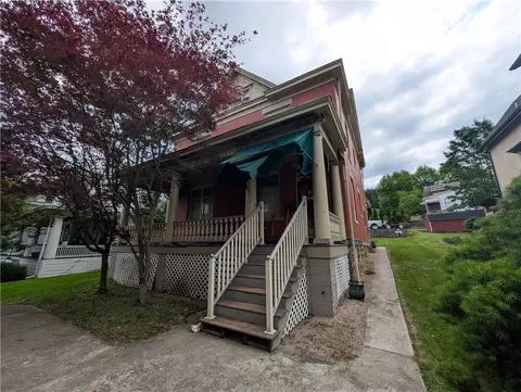 211 Wills Rd, Connellsville, PA 15425