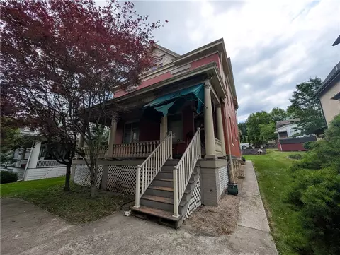 211 Wills Rd, Connellsville, PA 15425