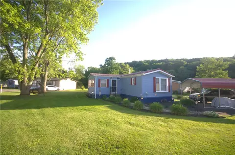 46 Maple Ct, Beaver Falls, PA 15010