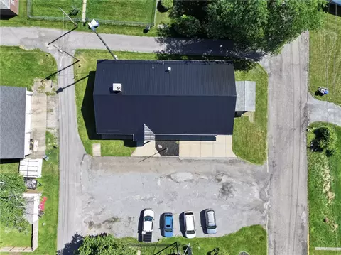 Exterior - 800 Jackson Ave, Monaca, PA 15061 photo 4 of 4