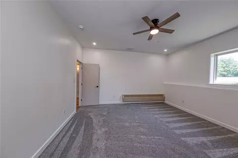 Bedroom - 800 Jackson Ave, Monaca, PA 15061 photo 5 of 7