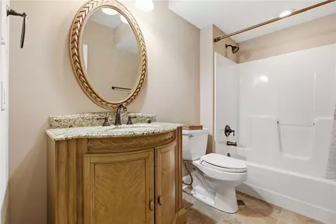 Bath - 2114 N Villa Ct, Gibsonia, PA 15044 photo 6 of 6