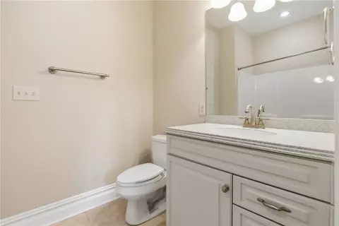 Bath - 2114 N Villa Ct, Gibsonia, PA 15044 photo 5 of 6