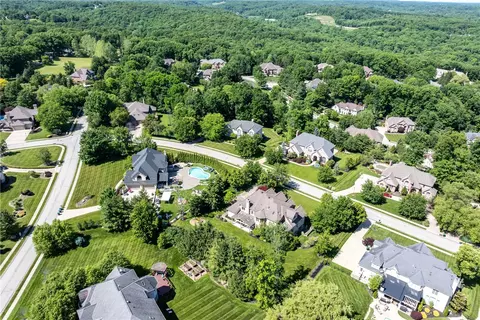 View/Area - 2114 N Villa Ct, Gibsonia, PA 15044 photo 3 of 3