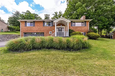 109 Westview Dr, Ligonier, PA 15658