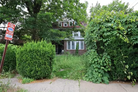 6305 Darlington Rd, Pittsburgh, PA 15217