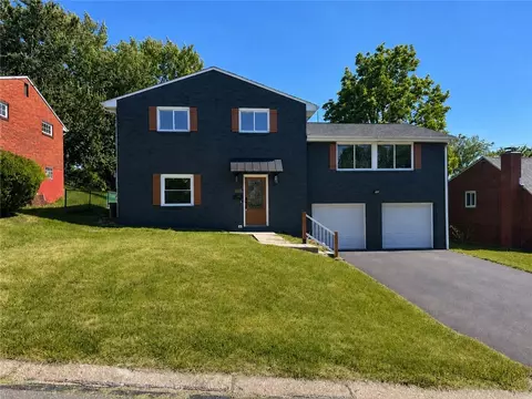 1325 Cardinal Dr, Pittsburgh, PA 15243