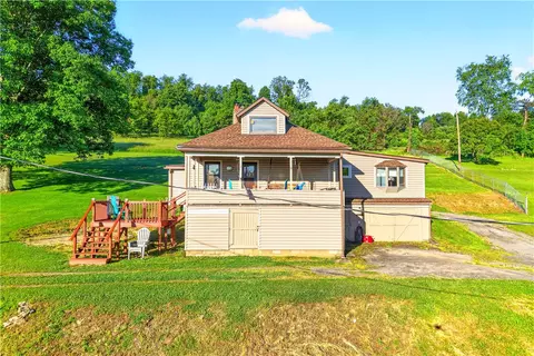 2774 Schwirian Dr, Elizabeth, PA 15037