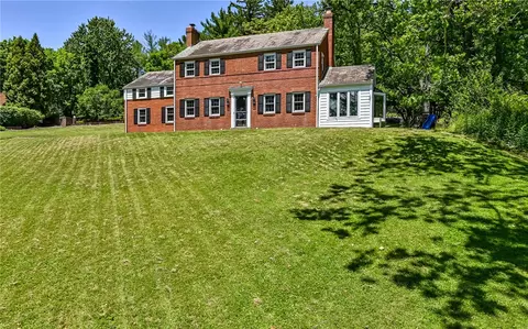 4461 Mount Royal Blvd, Allison Park, PA 15101