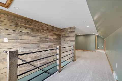 Entry Way - 2659 River Rd, Vandergrift, PA 15690 photo 2 of 2