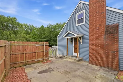Exterior - 2659 River Rd, Vandergrift, PA 15690 photo 4 of 7