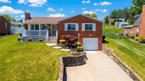 5128 Caste Dr, Pittsburgh, PA 15236