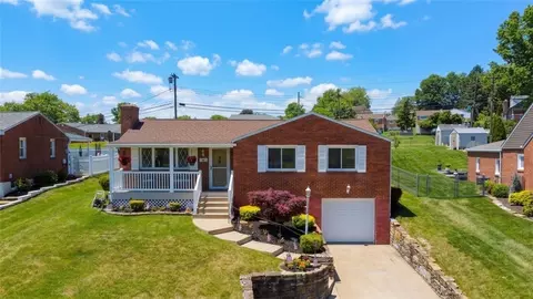 5128 Caste Dr, Pittsburgh, PA 15236
