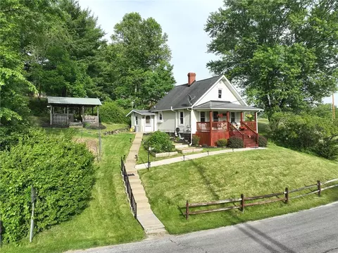 2 Vanceville Rd, Eighty Four, PA 15330