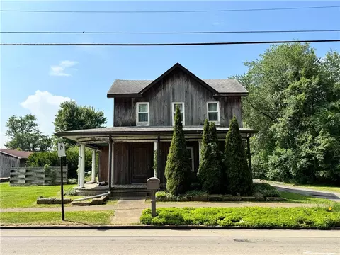 438 Main St, Prospect, PA 16052