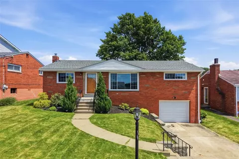 1555 Orchardview Dr, Pittsburgh, PA 15220