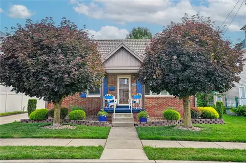 246 Arthur St, Zelienople, PA 16063