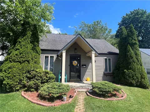 212 Seneca, New Kensington, PA 15068