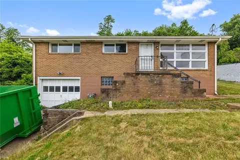 112 Chestnut Pl, Manor, PA 15665