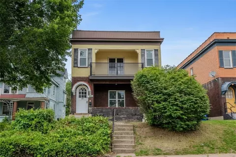 226 Ingram Ave, Pittsburgh, PA 15205