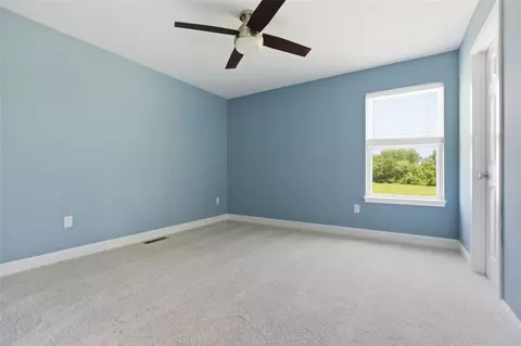 Bedroom - 102 Eagle Ln, New Eagle, PA 15067 photo 5 of 6
