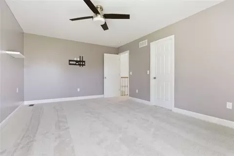 Bedroom - 102 Eagle Ln, New Eagle, PA 15067 photo 4 of 6