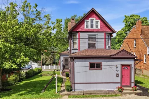 4604 3rd St, Versailles, PA 15132