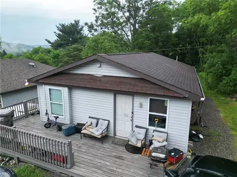 1119 Layton Rd, Butler, PA 16001