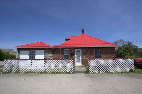 233 Allen Ave, Donora, PA 15033
