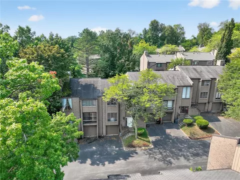 512 Dogwood Ct, Pittsburgh, PA 15237