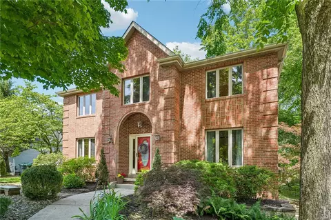 130 Village Dr, Cranberry Township, PA 16066
