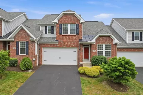 306 Trafalgar Sq, Cranberry Township, PA 16066